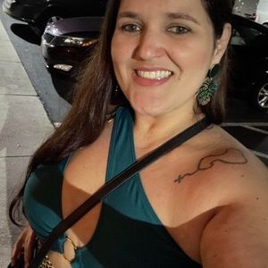 Meet your Posher, Aline